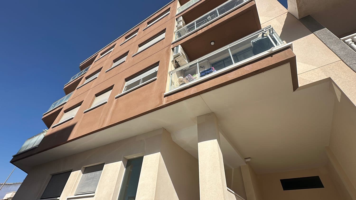 Garage for rent in Formentera del Segura - € 100 (Ref: 10164013)
