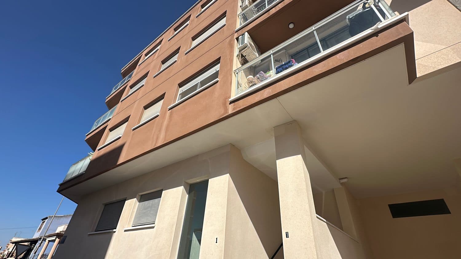 Garage for rent in Formentera del Segura - € 100 (Ref: 10164013)