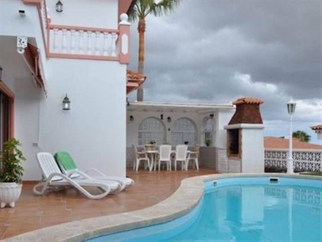 5 Zimmer Villa zu verkaufen in Rafal mit Pool Garage - 350.000 € (Ref: 3342025)