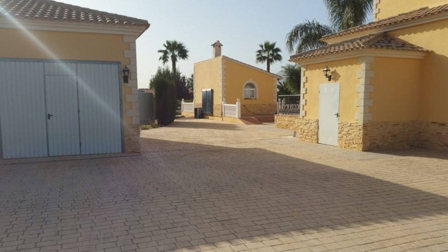 4 bedroom Villa for sale in Orihuela with pool garage - € 670,000 (Ref: 3384173)