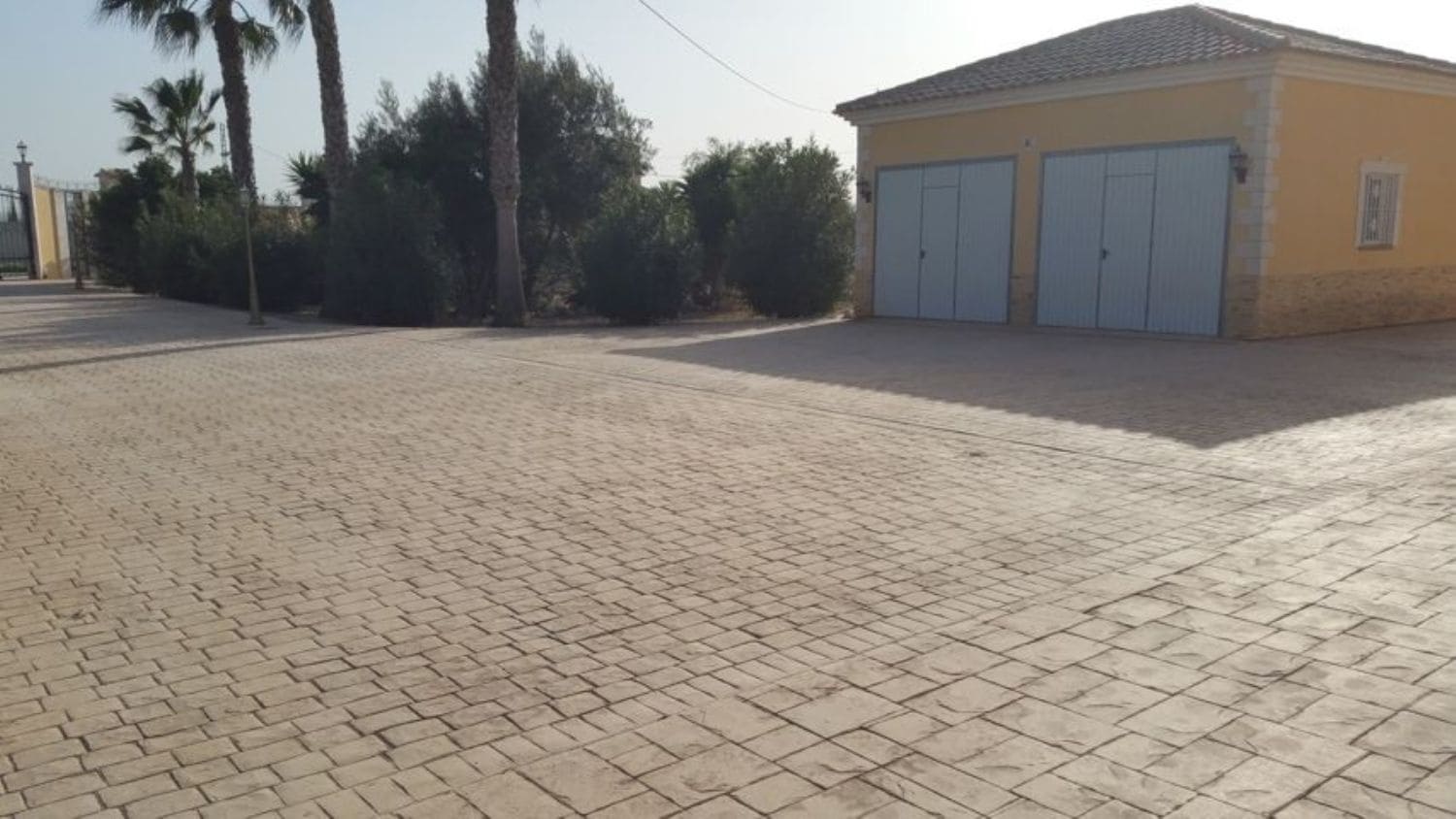 4 bedroom Villa for sale in Orihuela with pool garage - € 670,000 (Ref: 3384173)