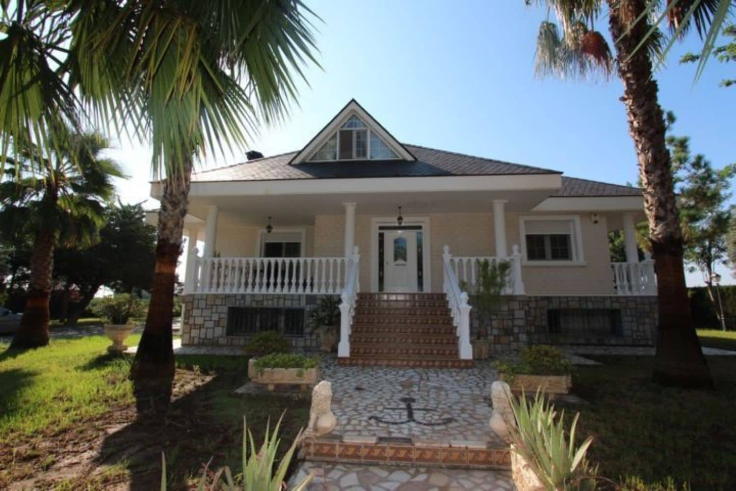 4 soverom Villa til salgs i Orihuela med svømmebasseng garasje - € 1 500 000 (Ref: 3384175)