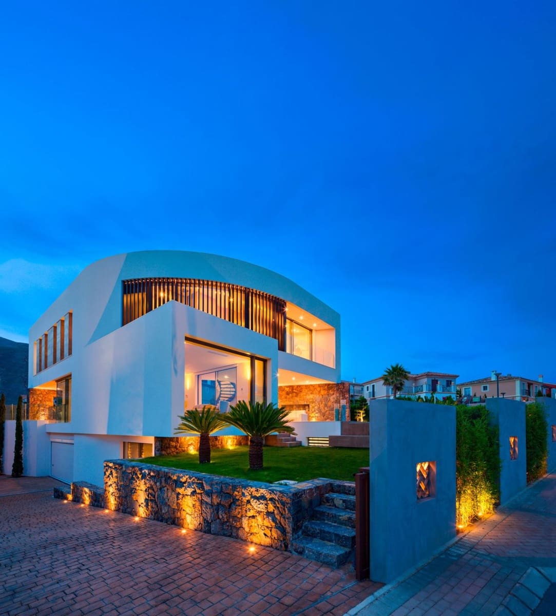 3 bedroom Villa for sale in Finestrat with pool garage - € 1,480,000 (Ref: 3707240)