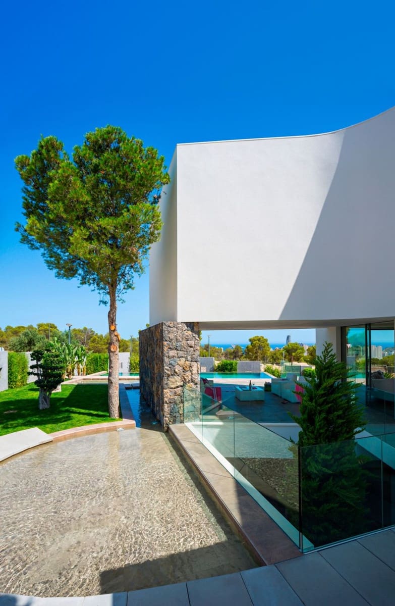 3 bedroom Villa for sale in Finestrat with pool garage - € 1,480,000 (Ref: 3707240)