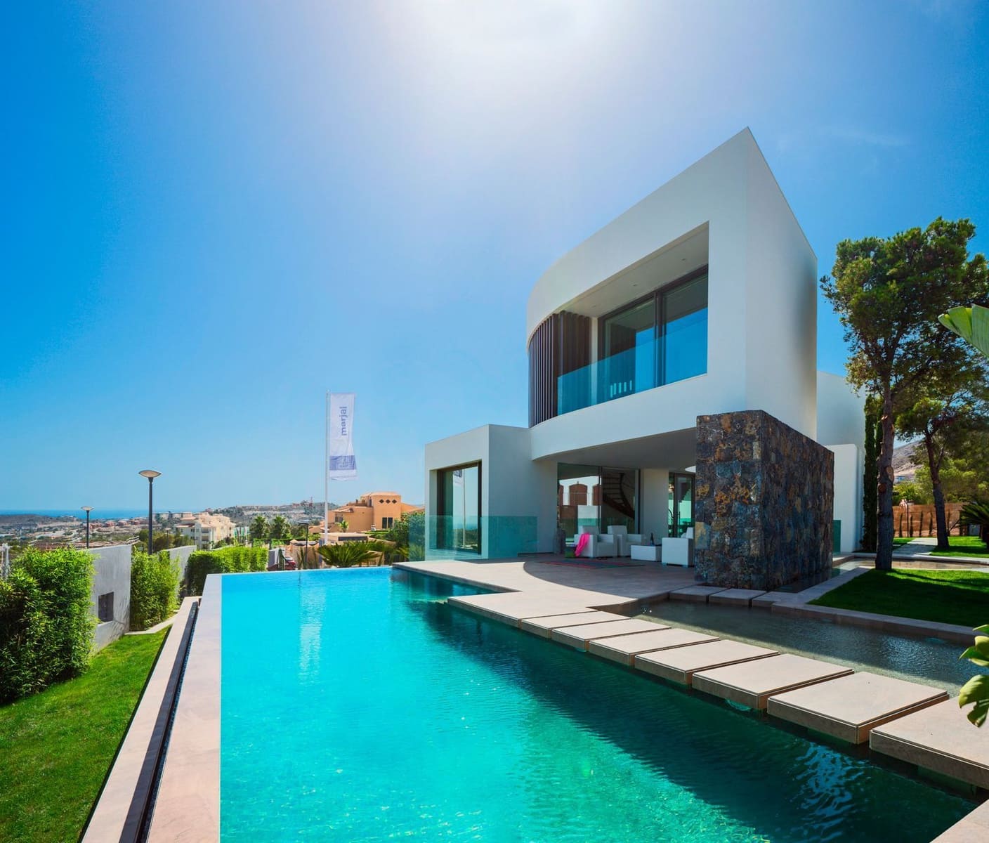 3 bedroom Villa for sale in Finestrat with pool garage - € 1,480,000 (Ref: 3707240)