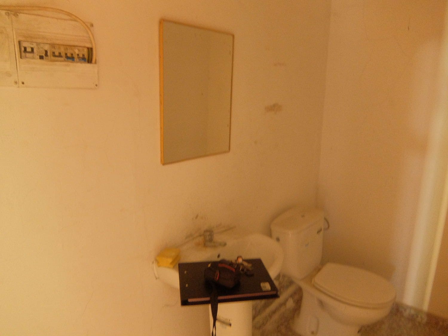 Erhverv til leje i Rafal - € 350 (Ref: 3707254)