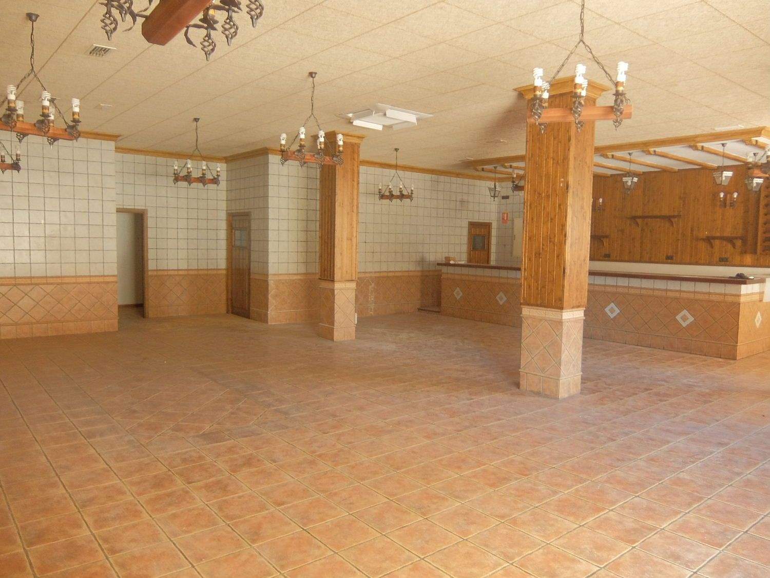 Commercial for sale in Rafal - € 299,000 (Ref: 3738382)