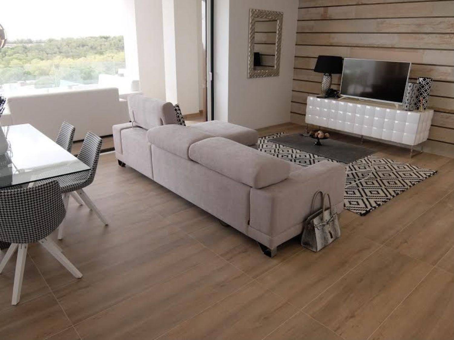 3 makuuhuone Huoneisto myytävänä paikassa Las Colinas Golf mukana uima-altaan 
autotalli - 390 000 € (Ref: 3738384)