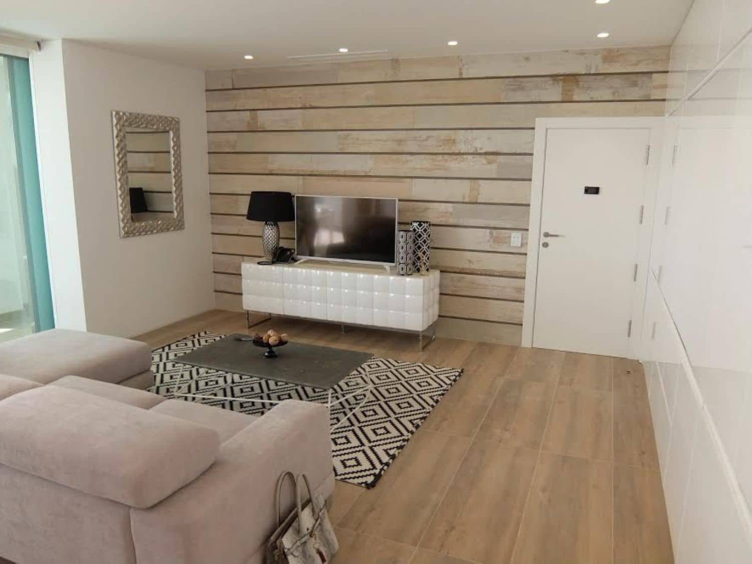 3 makuuhuone Huoneisto myytävänä paikassa Las Colinas Golf mukana uima-altaan 
autotalli - 390 000 € (Ref: 3738384)