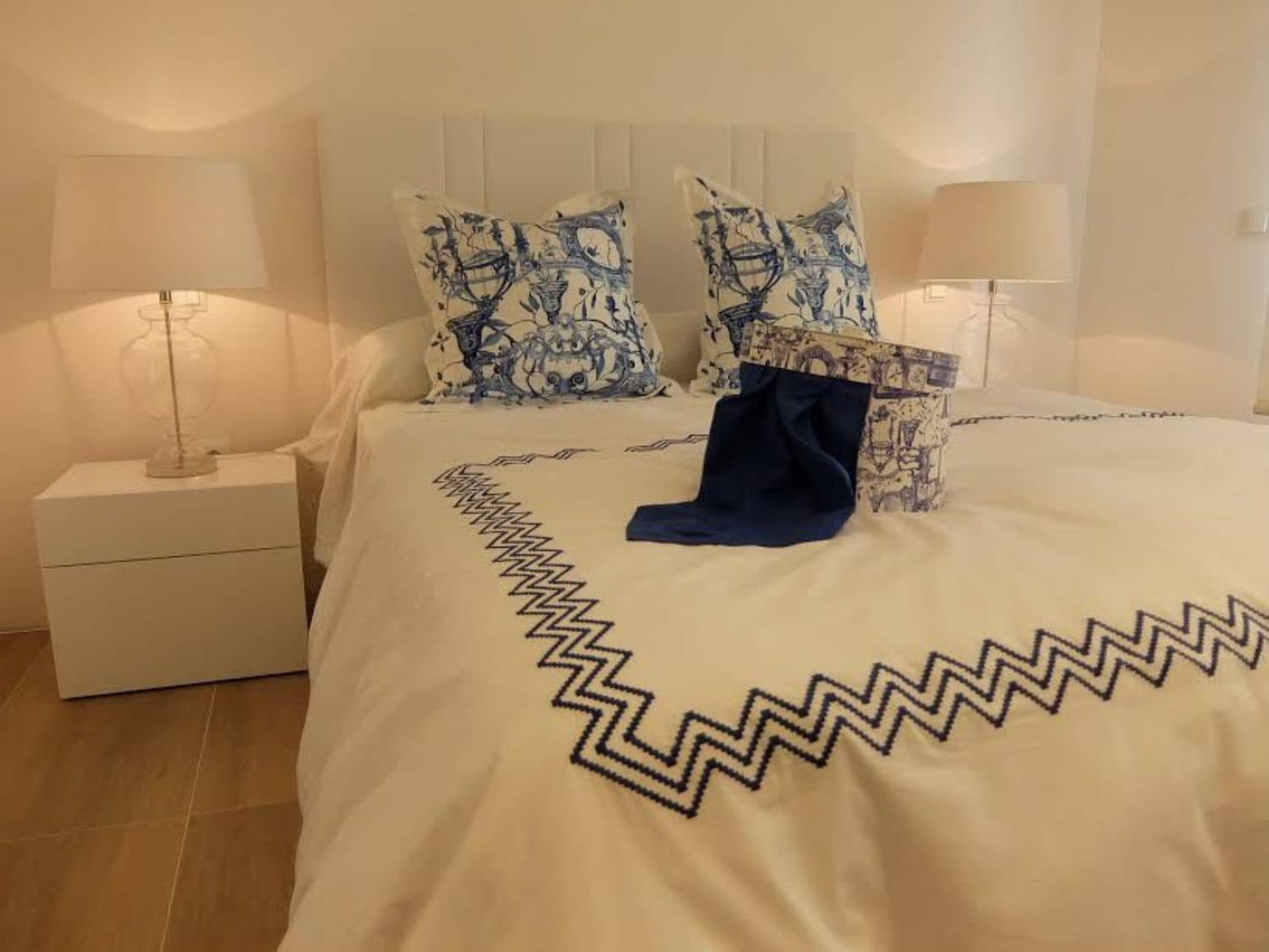 3 makuuhuone Huoneisto myytävänä paikassa Las Colinas Golf mukana uima-altaan 
autotalli - 390 000 € (Ref: 3738384)