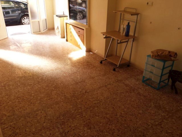 Commercial for sale in Almoradí - € 79,000 (Ref: 3738441)