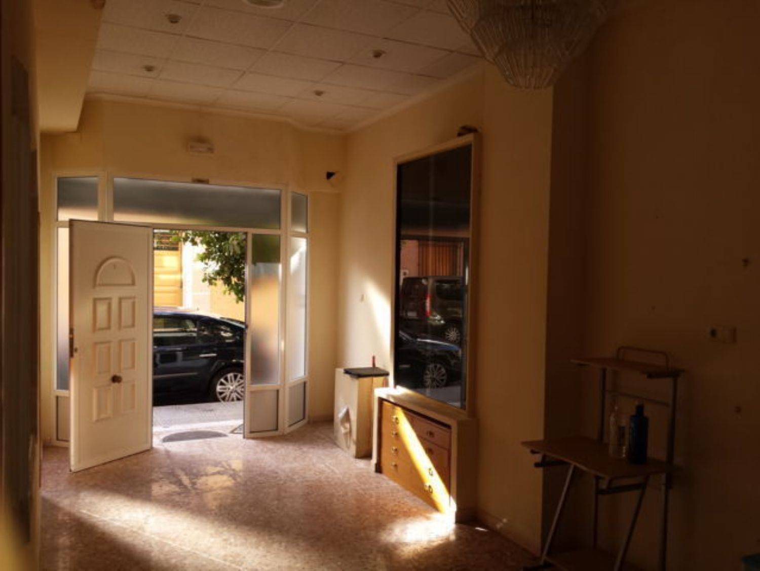 Erhverv til salg i Almoradi - € 79.000 (Ref: 3738441)