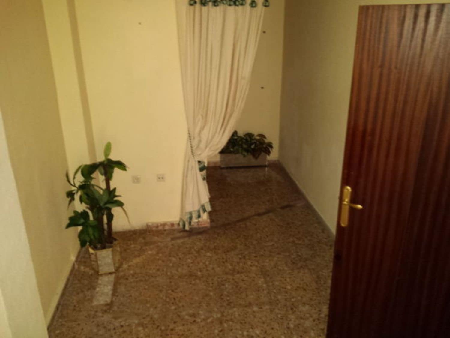 Erhverv til salg i Almoradi - € 79.000 (Ref: 3738441)