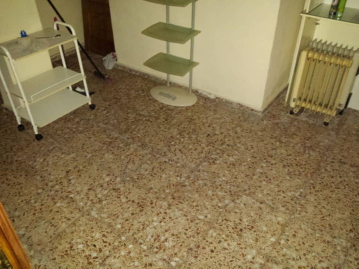 Erhverv til salg i Almoradi - € 79.000 (Ref: 3738441)