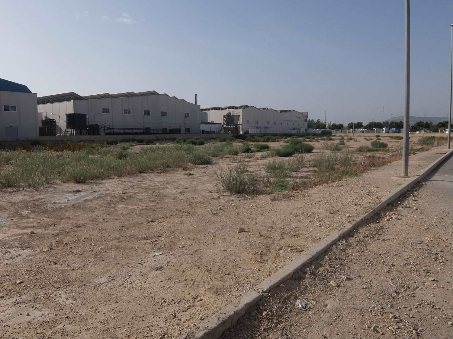 Ubebygd land til salgs i Almoradi - € 120 000 (Ref: 3738463)