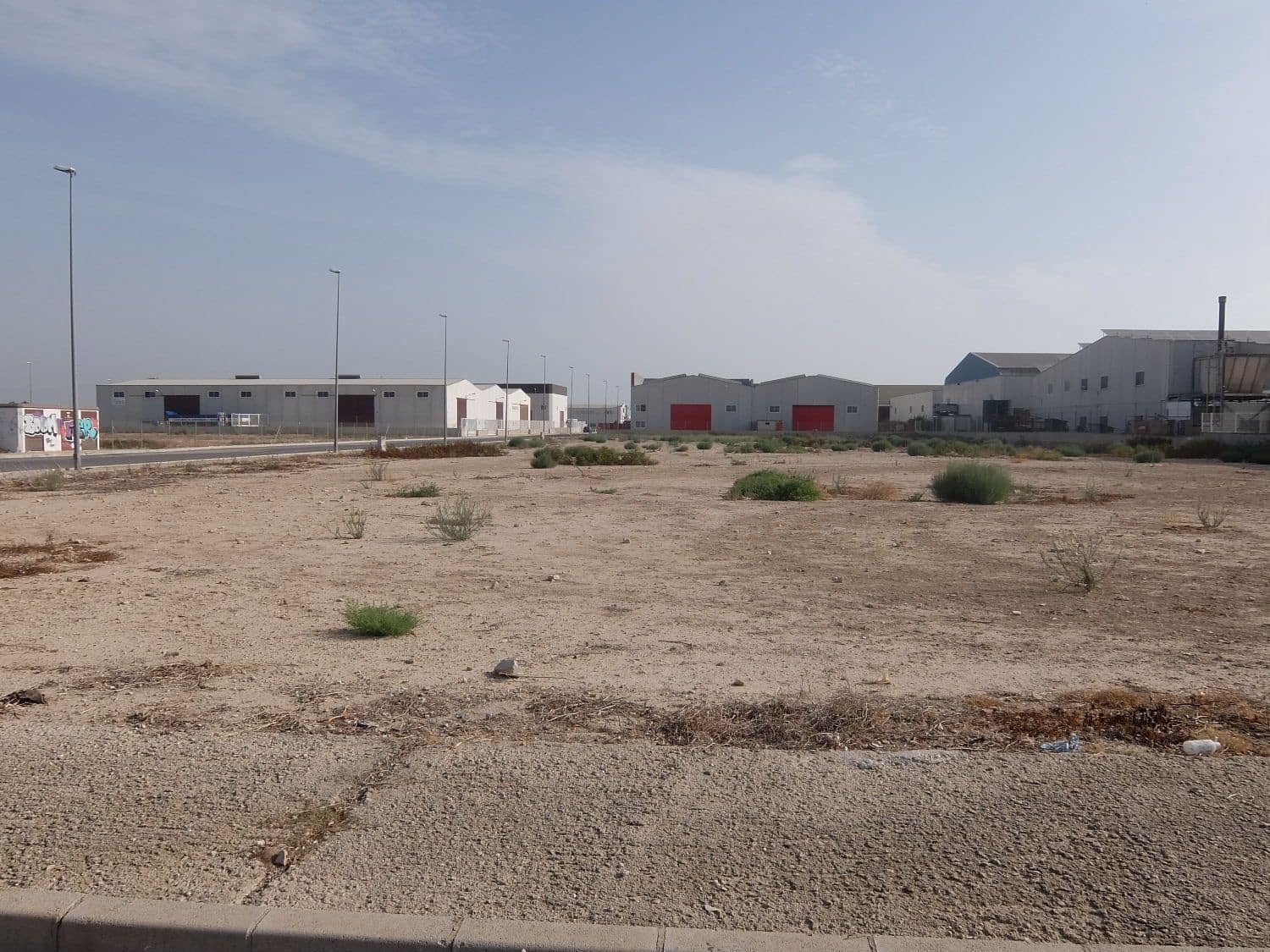 Ubebygd land til salgs i Almoradi - € 120 000 (Ref: 3738463)