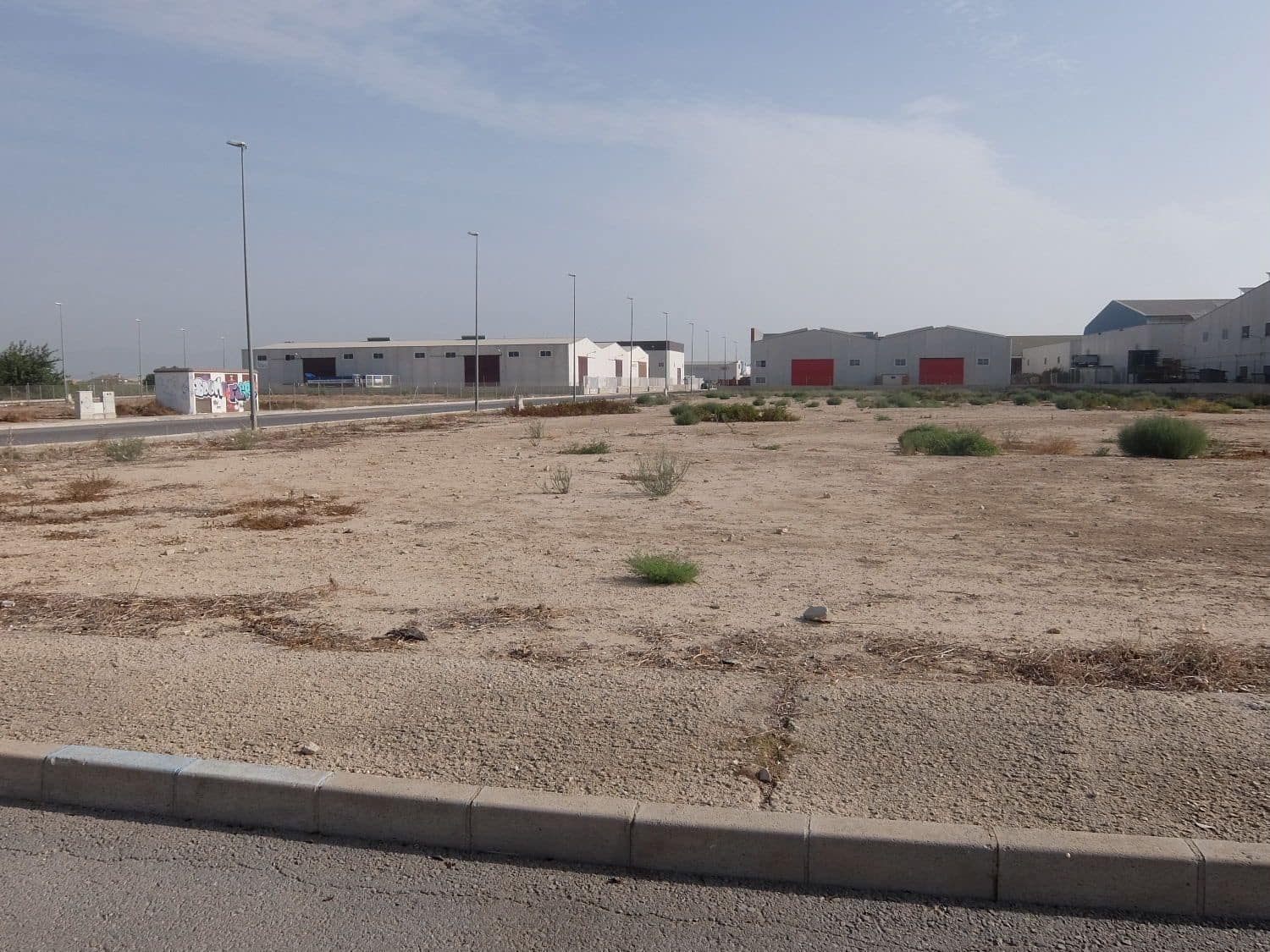 Ubebygd land til salgs i Almoradi - € 120 000 (Ref: 3738463)