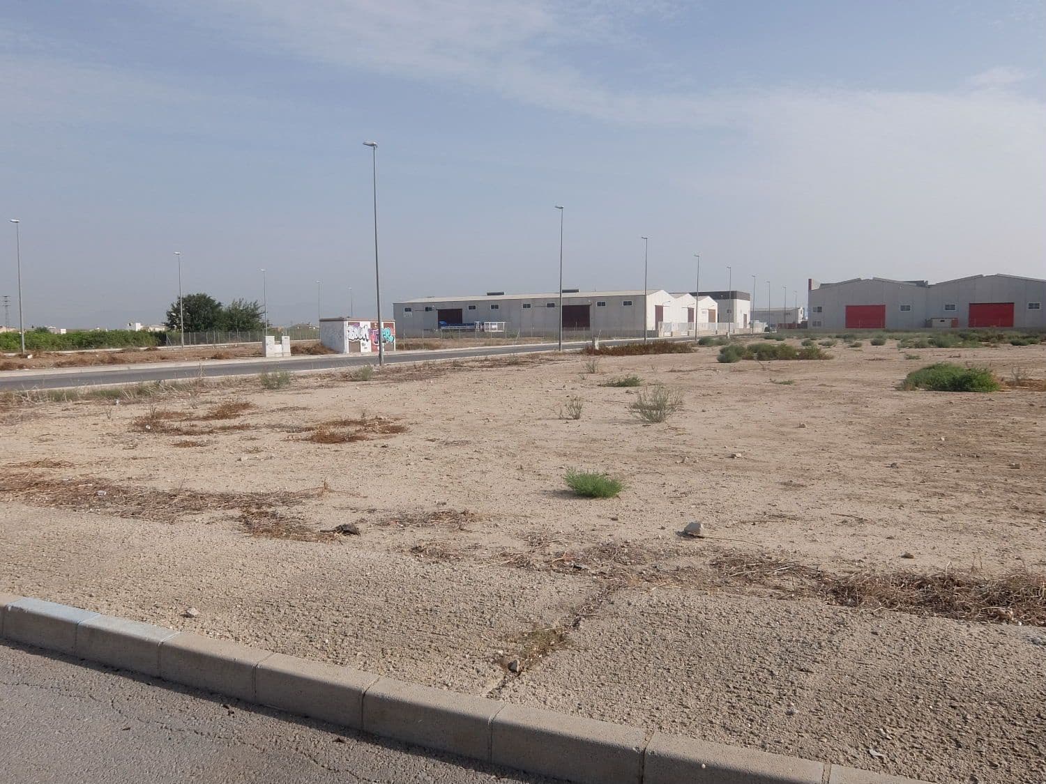 Ubebygd land til salgs i Almoradi - € 120 000 (Ref: 3738463)