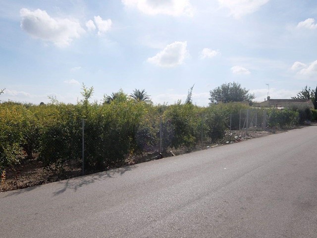 4 bedroom Villa for sale in Granja de Rocamora with garage - € 230,000 (Ref: 3738484)