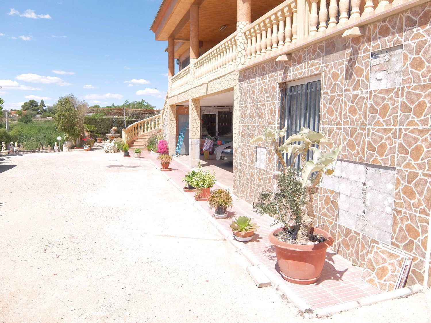 7 soverom Villa til salgs i Moralet med svømmebasseng garasje - € 410 000 (Ref: 3938044)