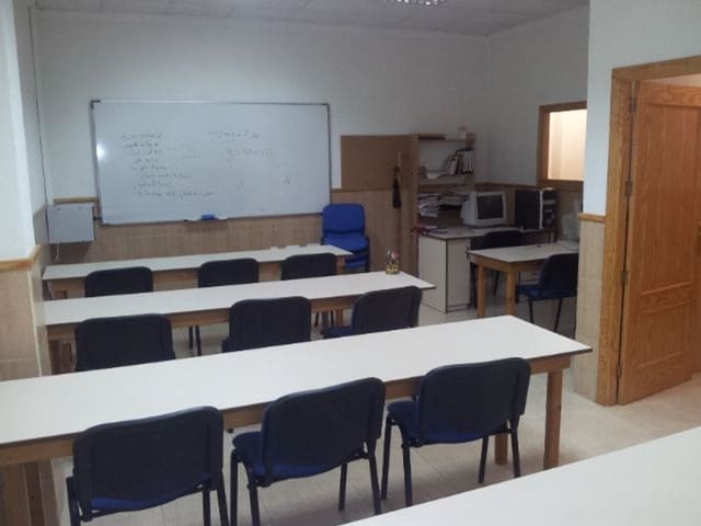 Erhverv til salg i Rafal - € 49.000 (Ref: 4142416)