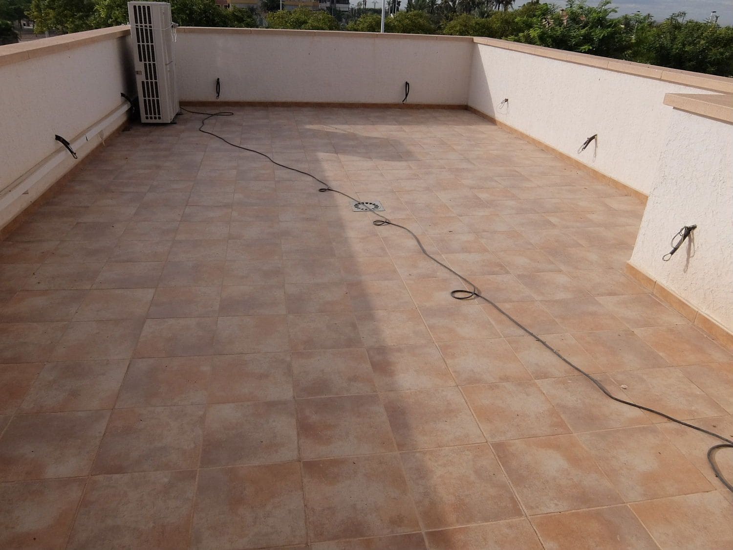 4 bedroom Villa for rent in Elche / Elx with pool garage - € 1,800 (Ref: 4637766)