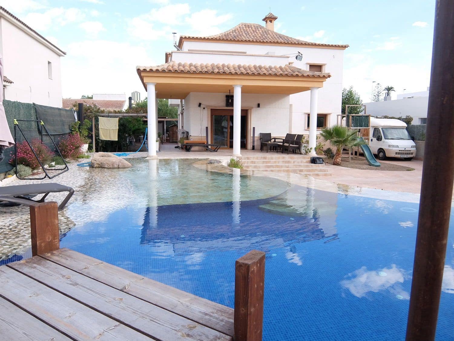 4 bedroom Villa for rent in Elche / Elx with pool garage - € 1,800 (Ref: 4637766)