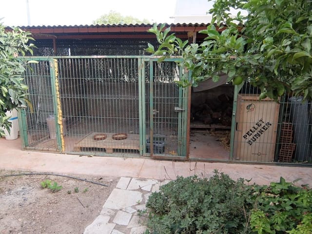 4 bedroom Villa for rent in Las Bayas, Elche / Elx with pool garage - € 1,800 (Ref: 4637766)