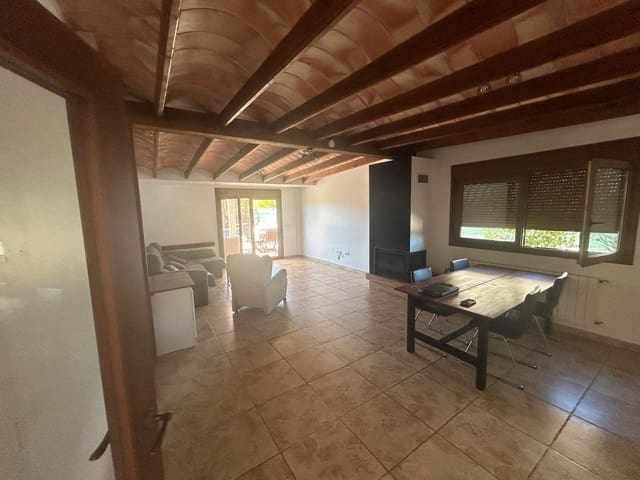 4 soveværelse Villa til leje i Las Bayas, Elche / Elx med swimmingpool garage - € 1.700 (Ref: 4637766)