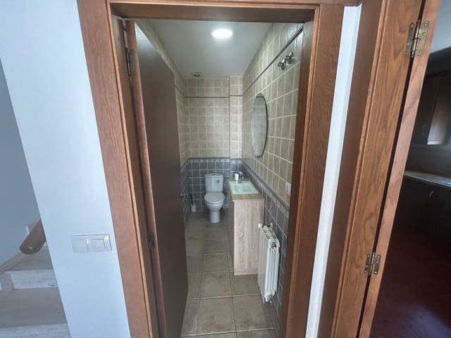 4 soveværelse Villa til leje i Las Bayas, Elche / Elx med swimmingpool garage - € 1.700 (Ref: 4637766)
