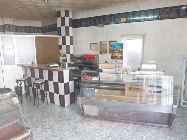 Commercial for sale in Almoradí - € 290,000 (Ref: 4700565)