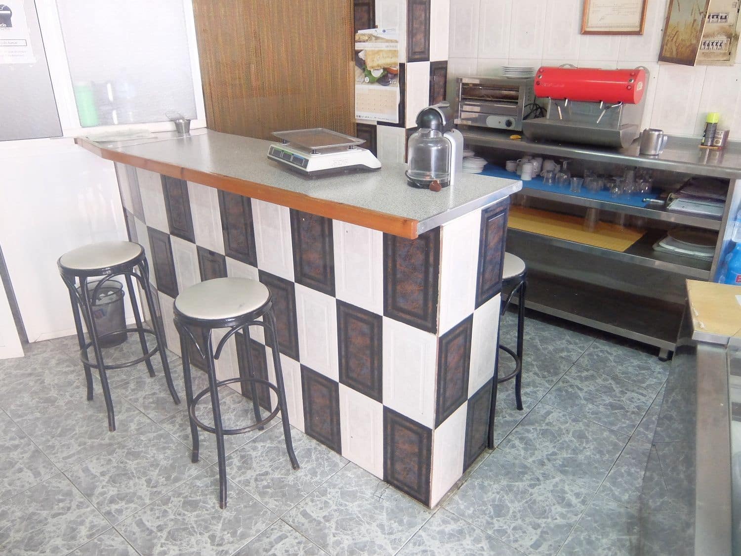 Erhverv til salg i Almoradi - € 290.000 (Ref: 4700565)