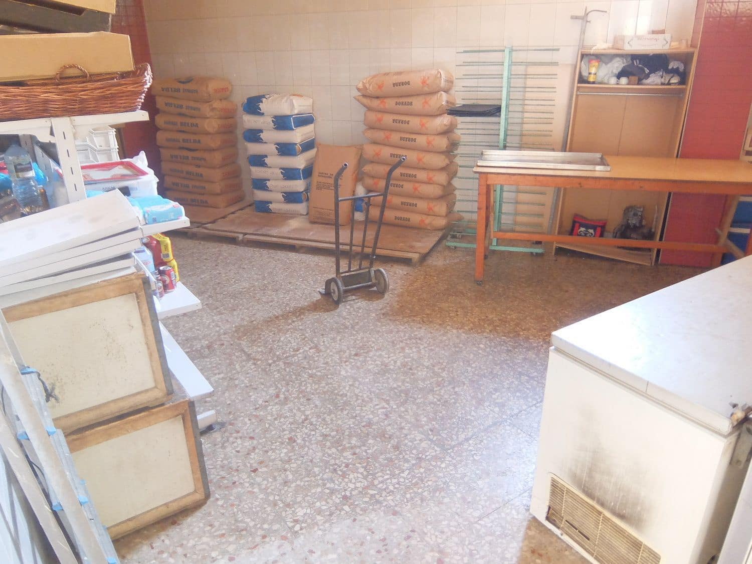 Erhverv til salg i Almoradi - € 290.000 (Ref: 4700565)