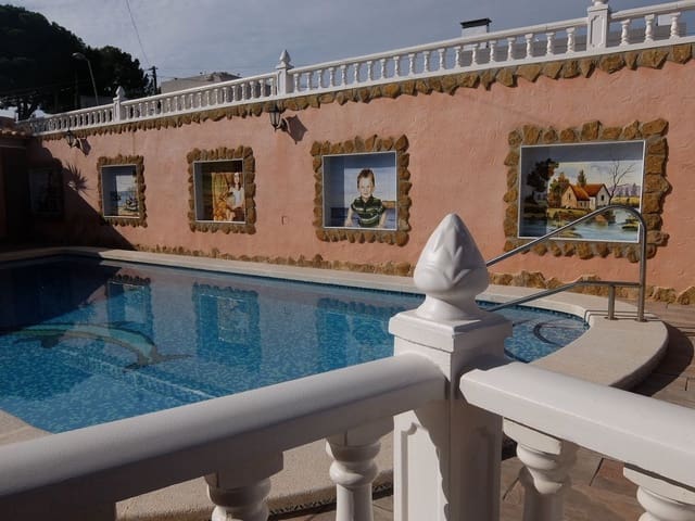 6 sovrum Hus till salu i Los Balcones - Los Altos, Torrevieja med pool garage - 440 000 € (Ref: 4834193)