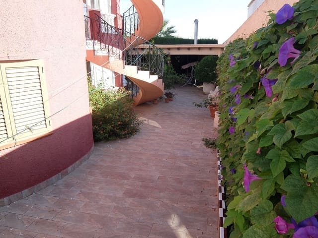6 sovrum Hus till salu i Los Balcones - Los Altos, Torrevieja med pool garage - 440 000 € (Ref: 4834193)