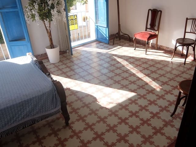 5 bedroom Finca/Country House for sale in Rojales with garage - € 217,000 (Ref: 4834194)