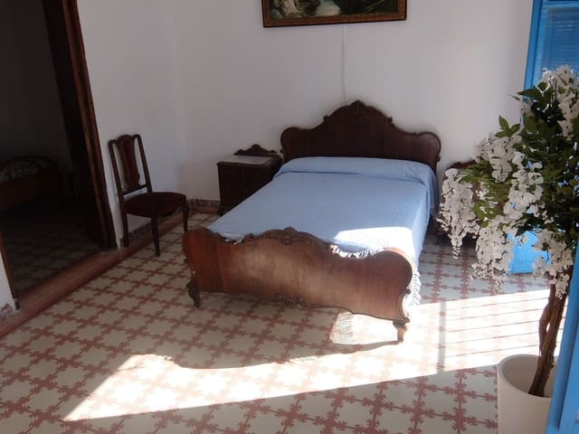 5 bedroom Finca/Country House for sale in Rojales with garage - € 217,000 (Ref: 4834194)