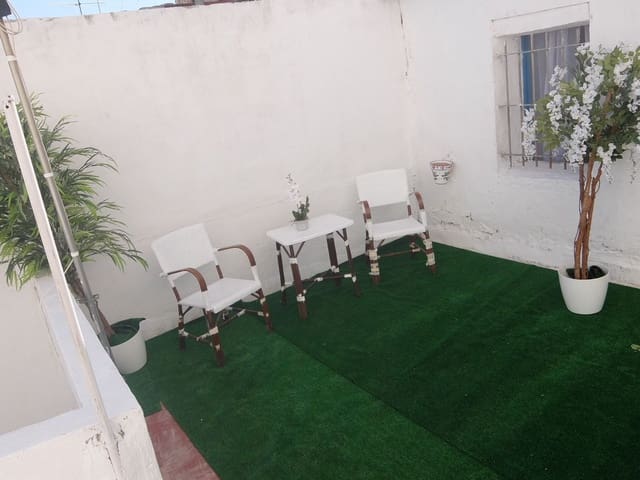 5 bedroom Finca/Country House for sale in Rojales with garage - € 217,000 (Ref: 4834194)