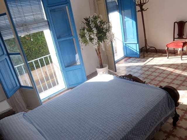 5 bedroom Finca/Country House for sale in Rojales with garage - € 217,000 (Ref: 4834194)