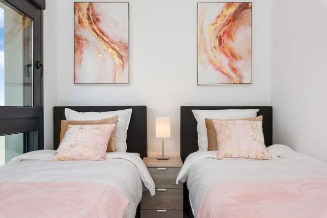 3 bedroom Townhouse for sale in Daya Vieja with pool garage - € 312,000 (Ref: 5111077)