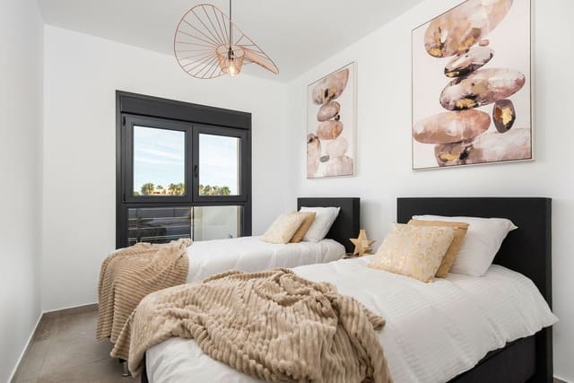 3 bedroom Townhouse for sale in Daya Vieja with pool garage - € 312,000 (Ref: 5115830)