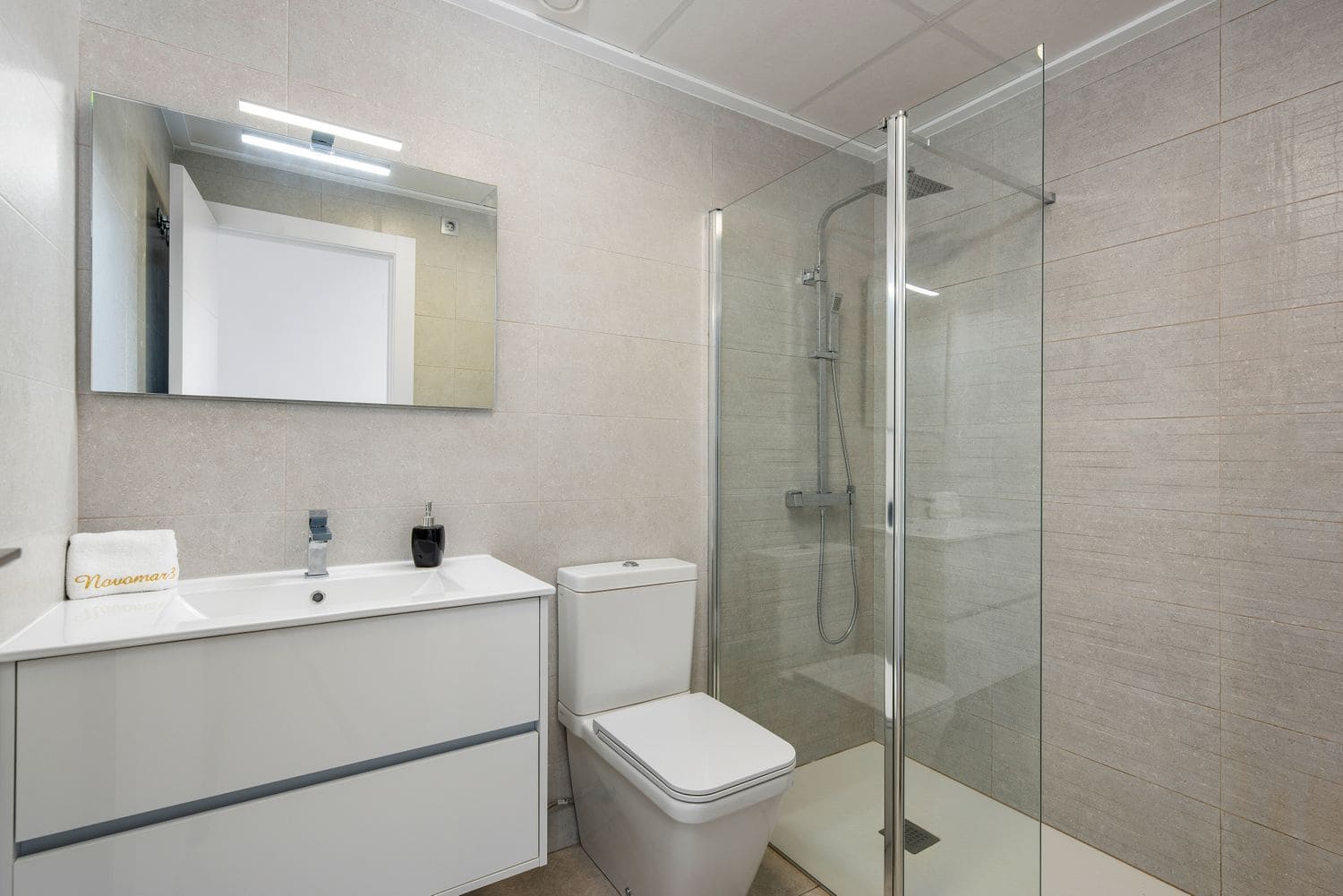 3 soverom Hus til salgs i Daya Vieja med svømmebasseng garasje - € 312 000 (Ref: 5115830)