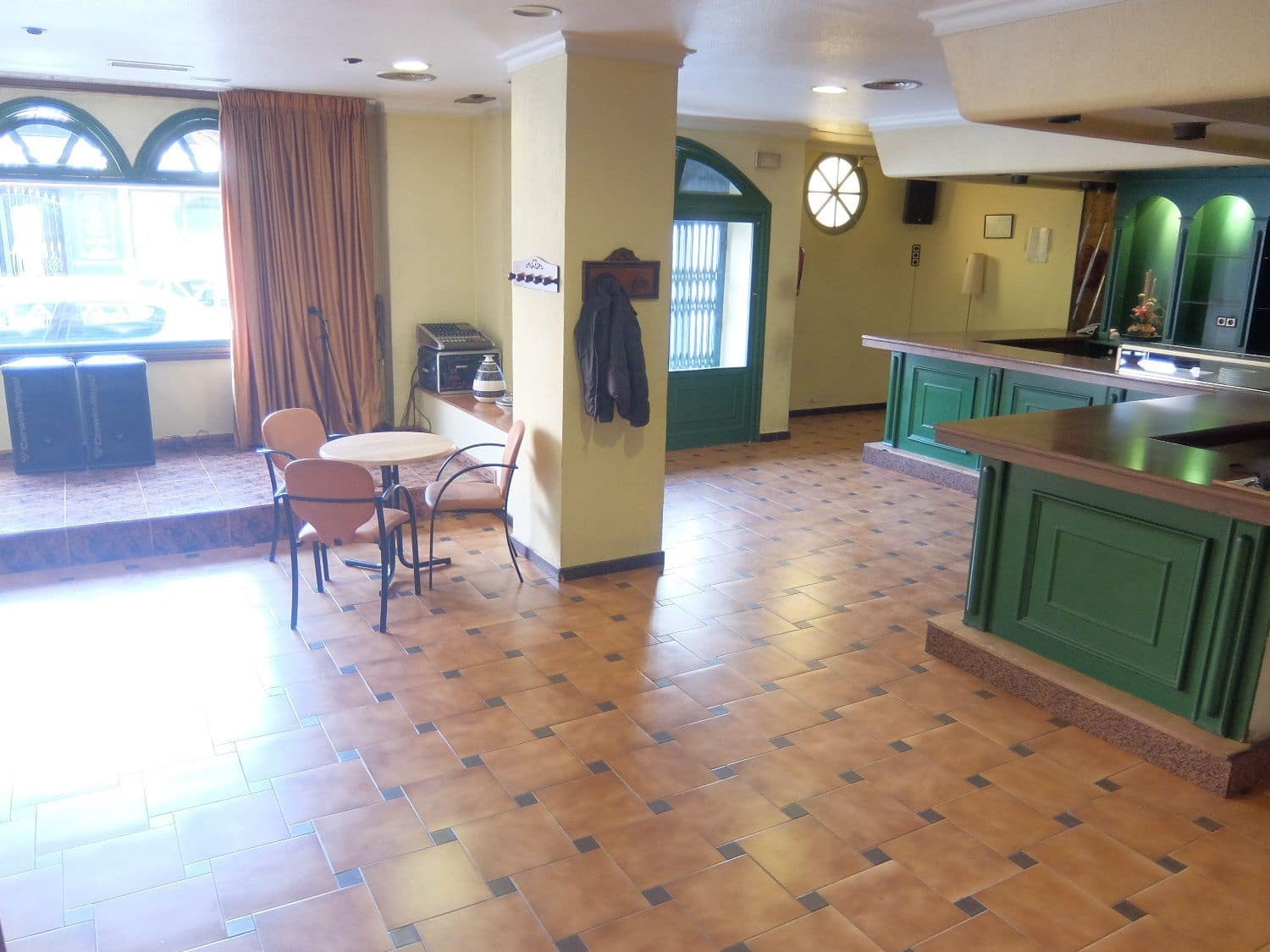 Commercial for sale in Almoradi - € 85,000 (Ref: 5167459)