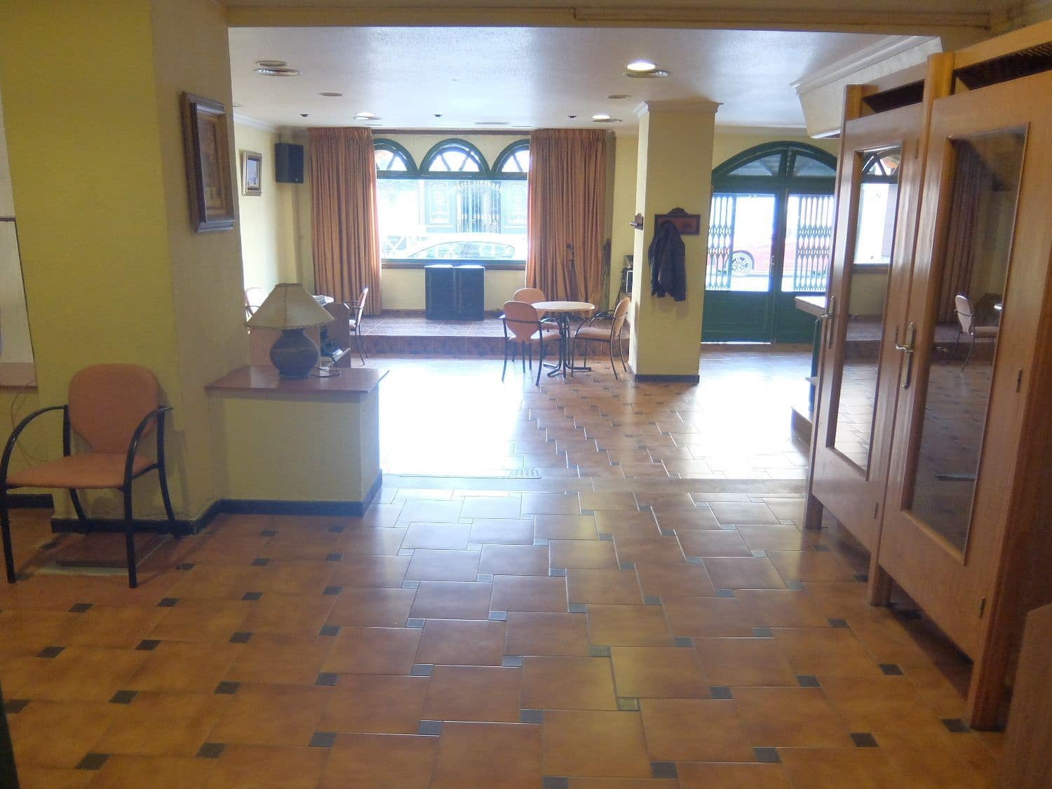 Commercial for sale in Almoradi - € 85,000 (Ref: 5167459)