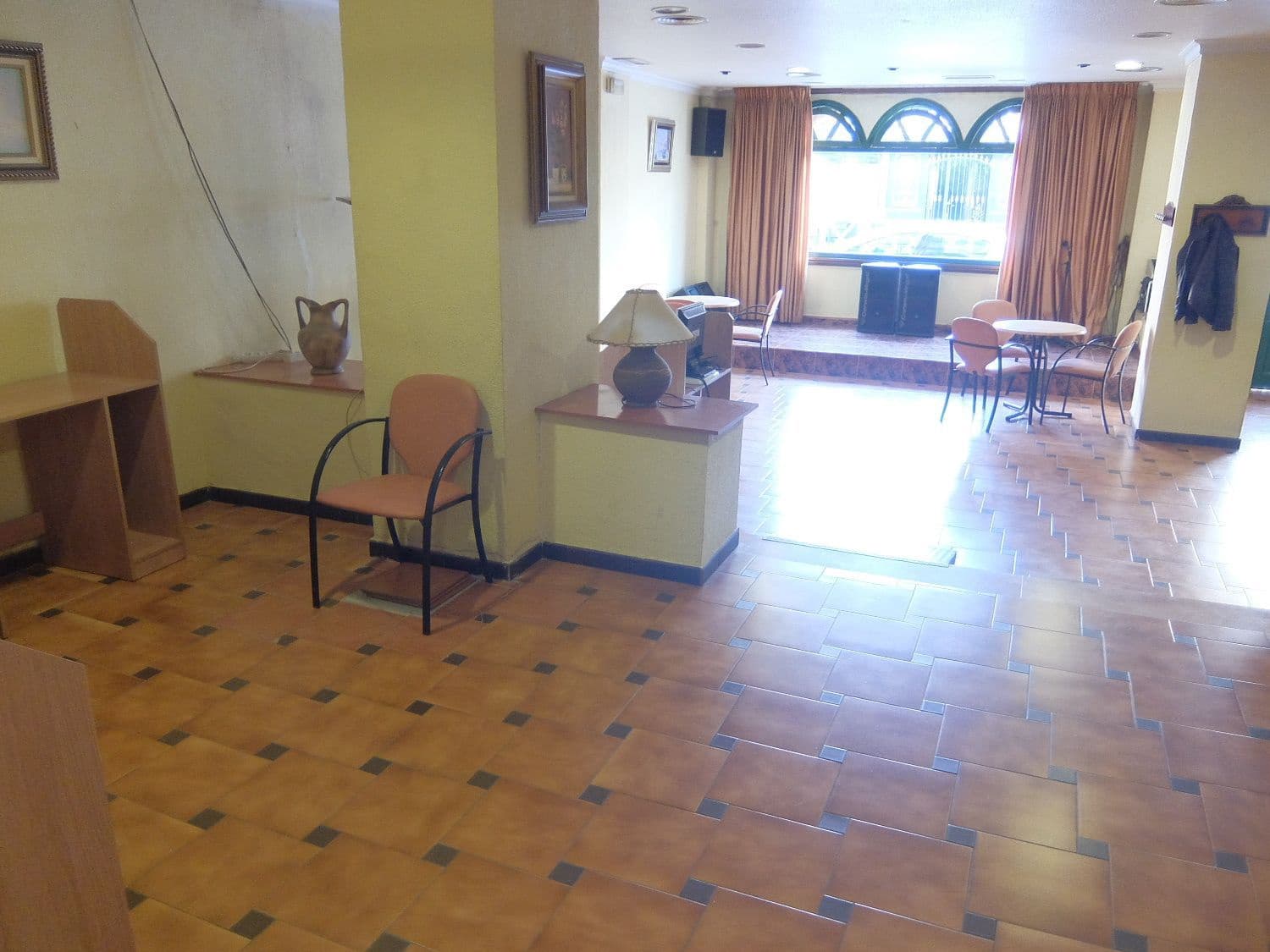 Commercial for sale in Almoradi - € 85,000 (Ref: 5167459)