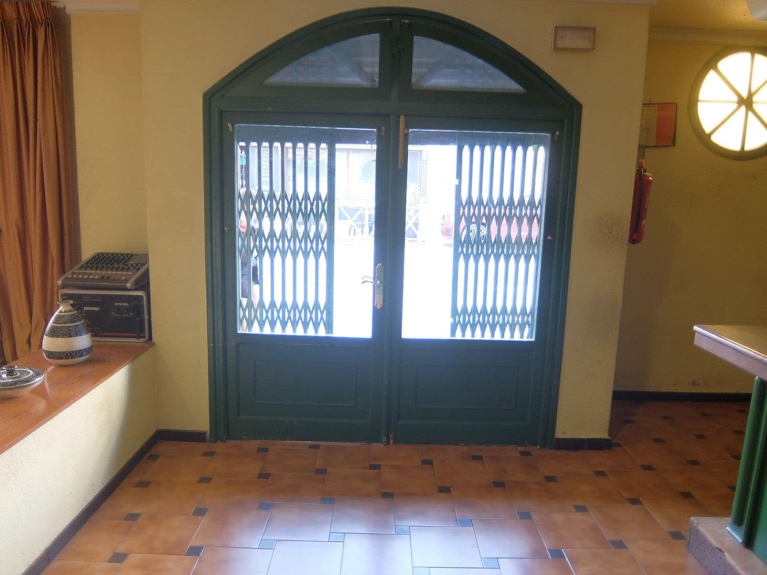 Commercial for sale in Almoradi - € 85,000 (Ref: 5167459)