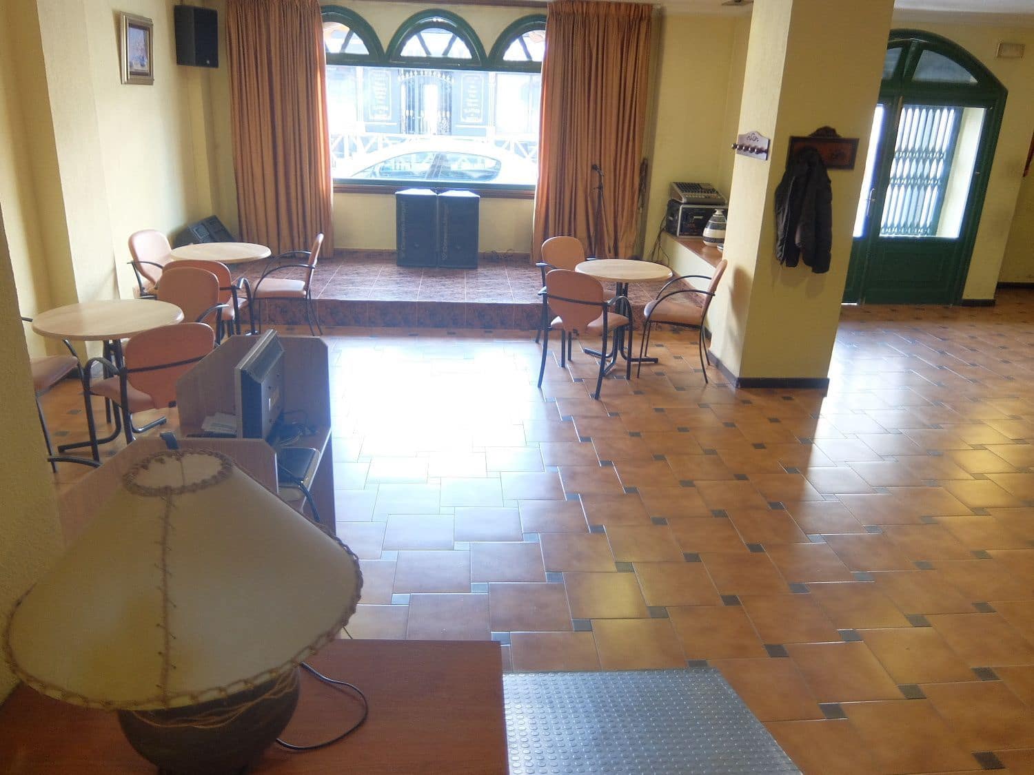 Commercial for sale in Almoradi - € 85,000 (Ref: 5167459)