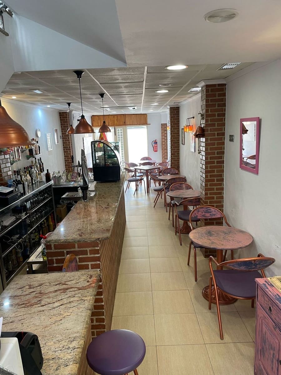 Kaupallinen vuokrattavana paikassa Formentera del Segura - 400 € (Ref: 5417872)