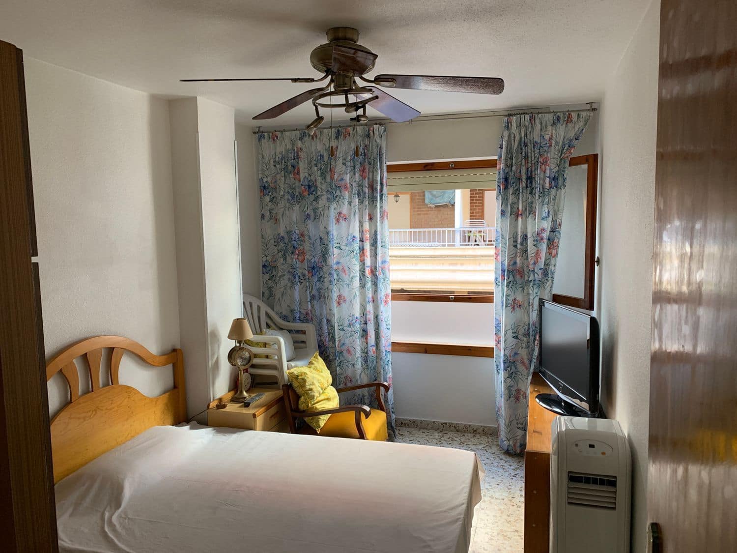 Apartamento de 3 habitaciones en Torrevieja en venta con garaje - 160.000 € (Ref: 5545627)