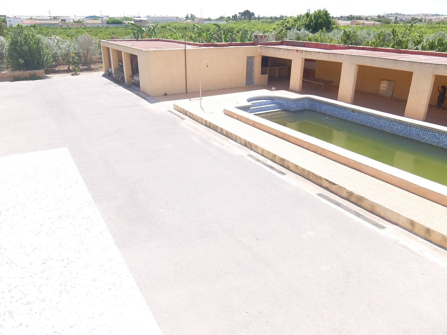 11 soveværelse Finca/Landehus til salg i Almoradi med swimmingpool garage - € 980.000 (Ref: 5698616)